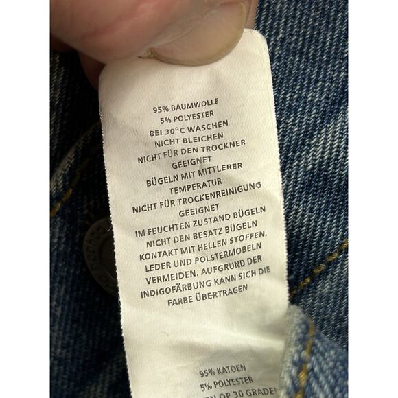 Boohoo Blue Distressed Denim Jacket Womens Size 14 Trucker Jean Pockets - Picture 5 of 9